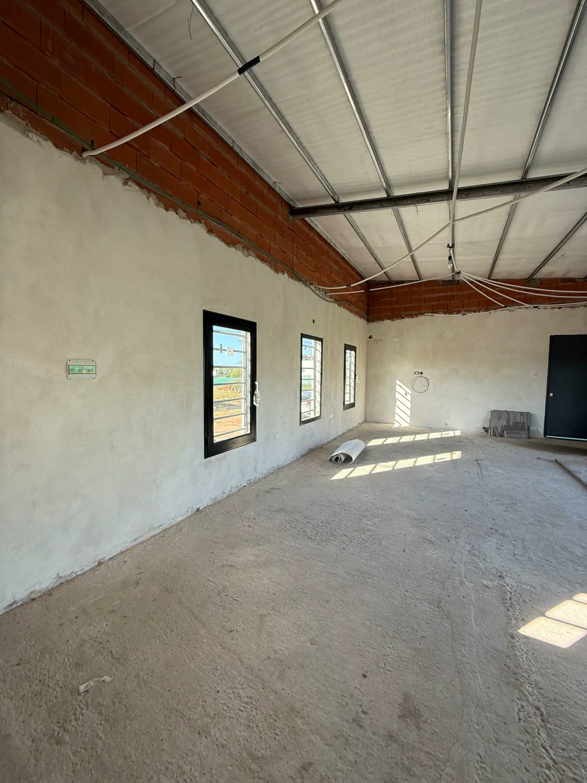 WhatsApp Image 2025-05-19 at 10.42.53 (1)