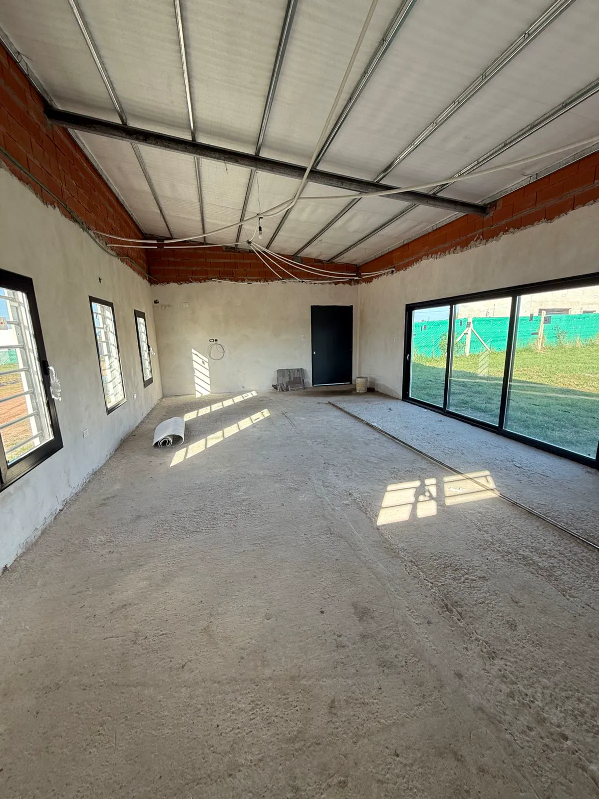 WhatsApp Image 2025-05-19 at 10.42.53 (2)