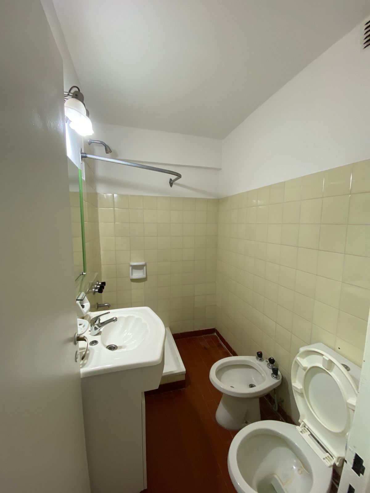 WhatsApp Image 2025-07-30 at 17.08.16 (1)