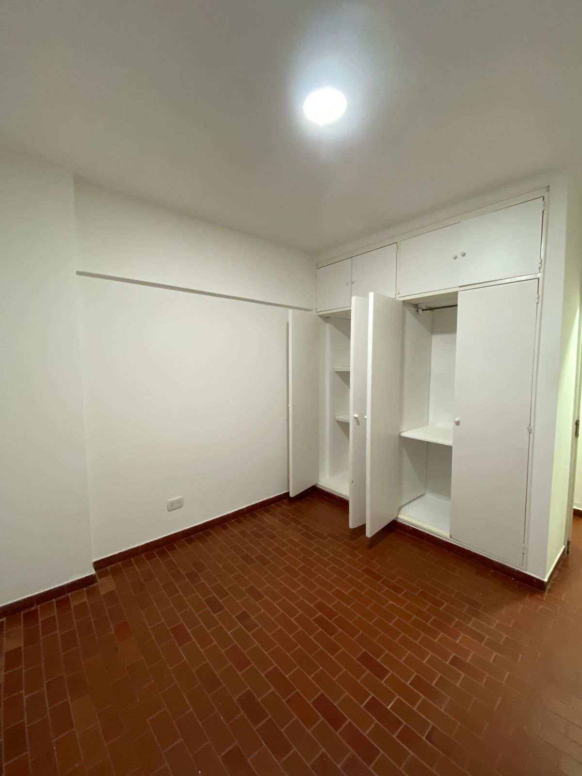 WhatsApp Image 2025-07-30 at 17.08.17 (1)