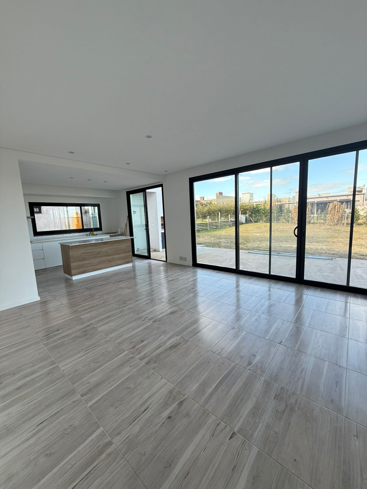 WhatsApp Image 2025-08-14 at 16.49.24