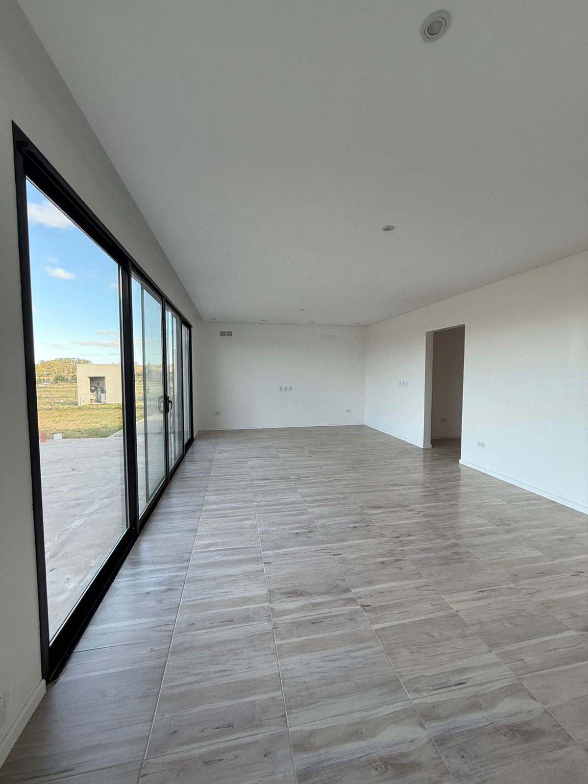 WhatsApp Image 2025-08-14 at 16.49.25 (1)