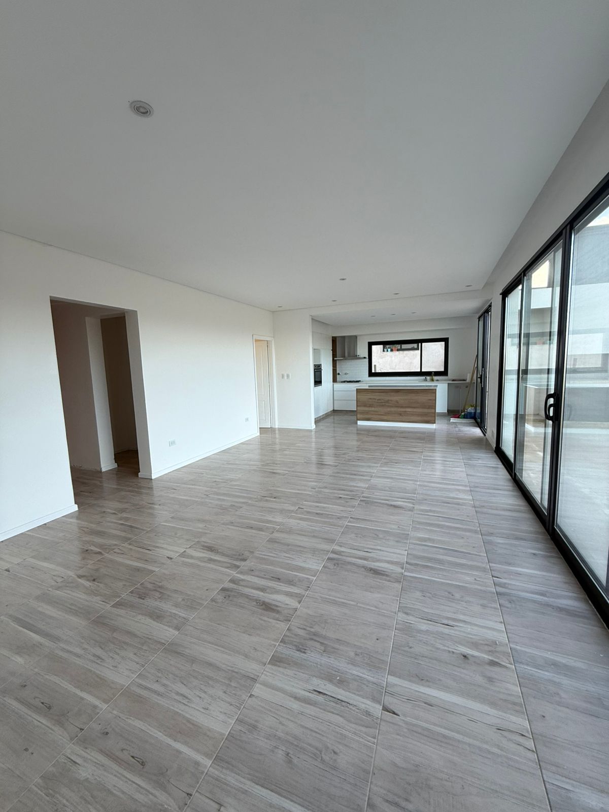 WhatsApp Image 2025-08-14 at 16.49.25