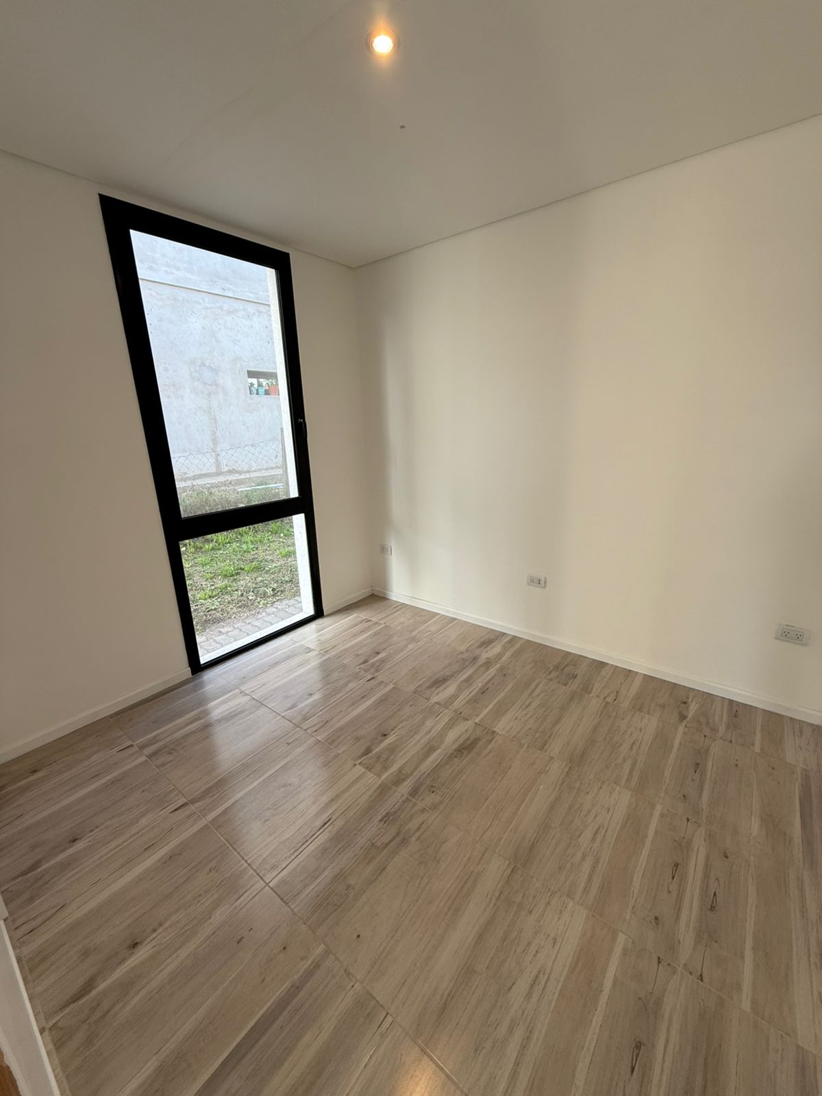 WhatsApp Image 2025-08-14 at 16.49.44 (1)