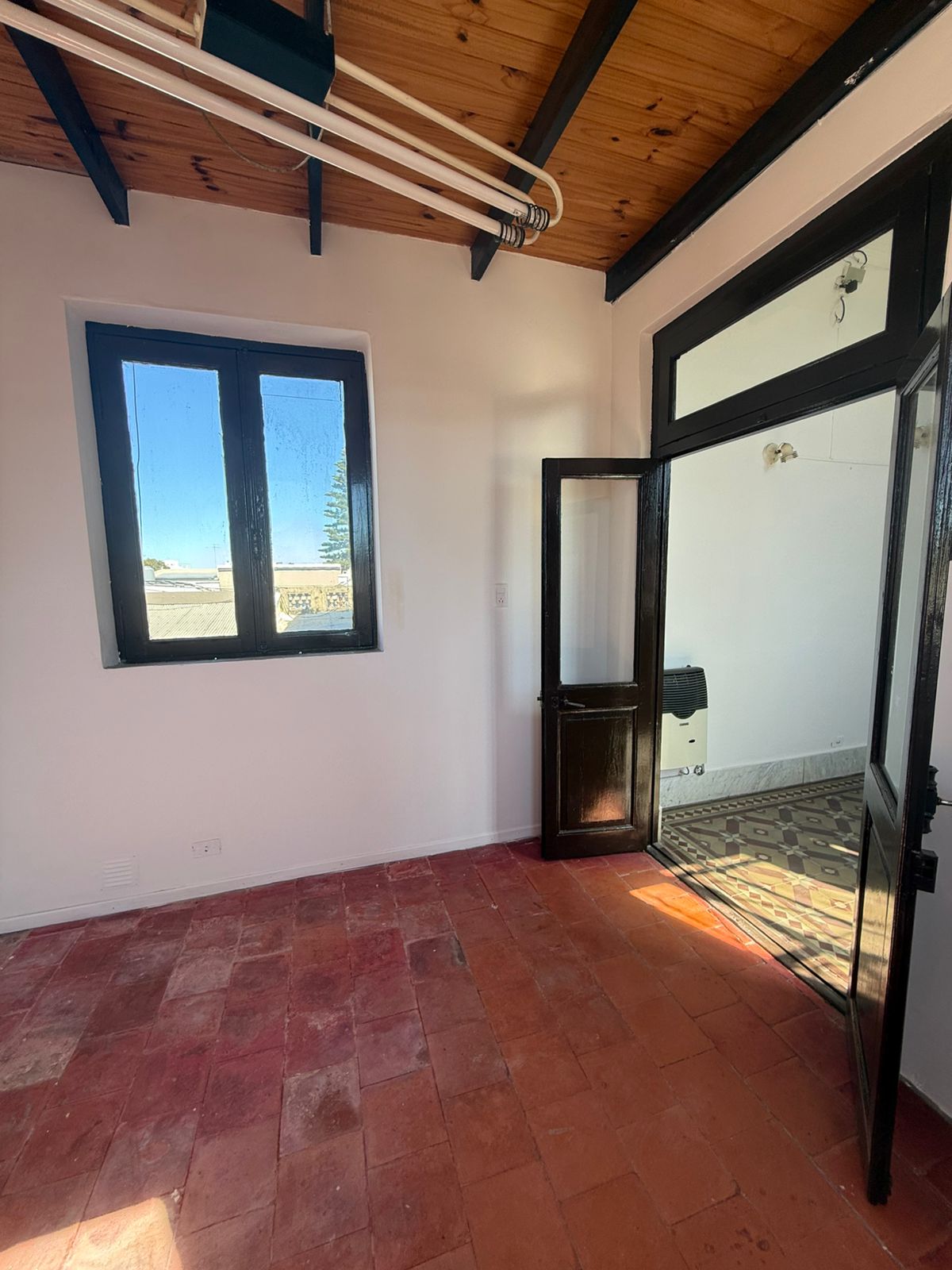 WhatsApp Image 2025-10-01 at 11.51.45 (2)