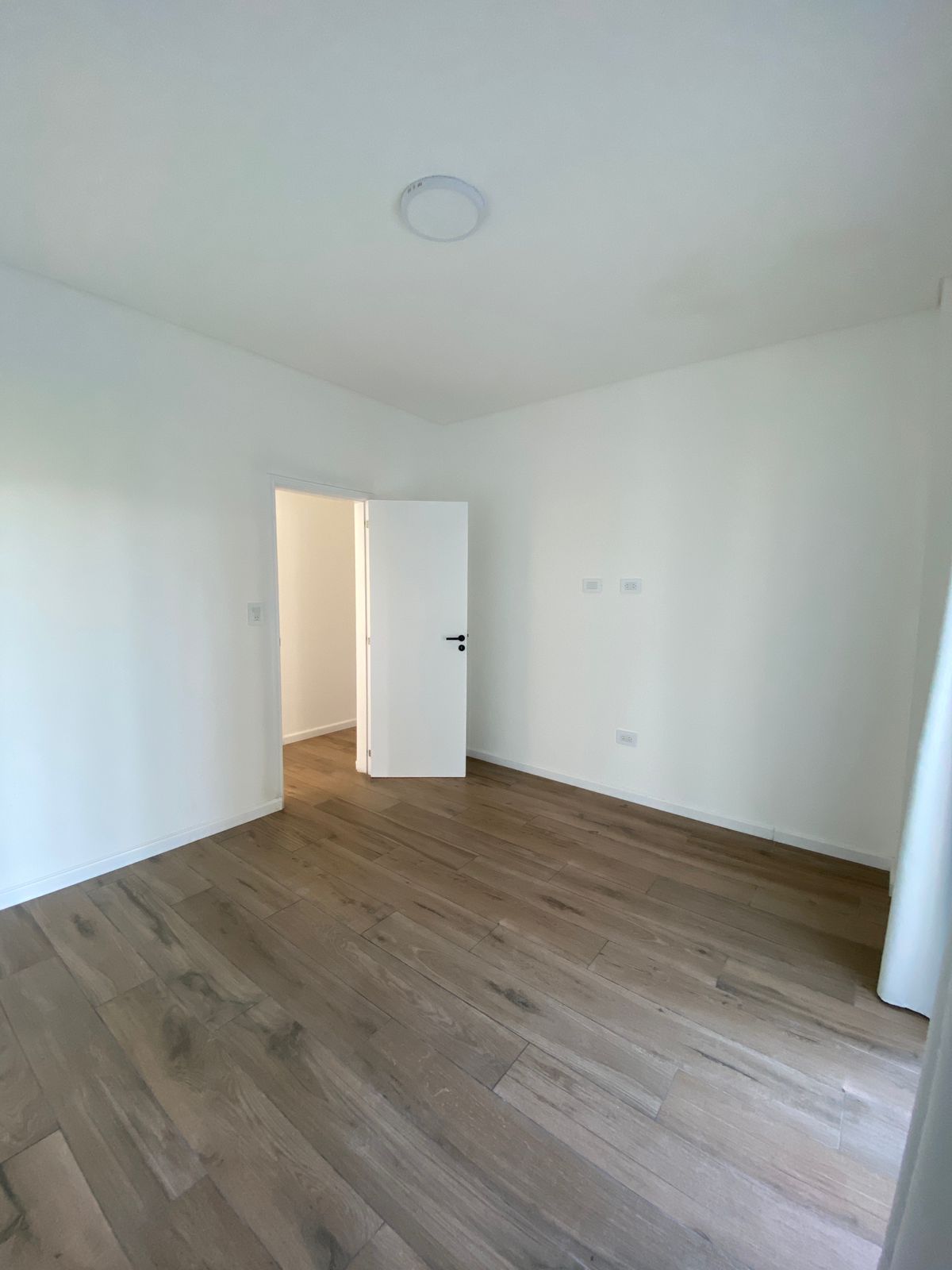 WhatsApp Image 2025-10-09 at 17.07.17 (1)