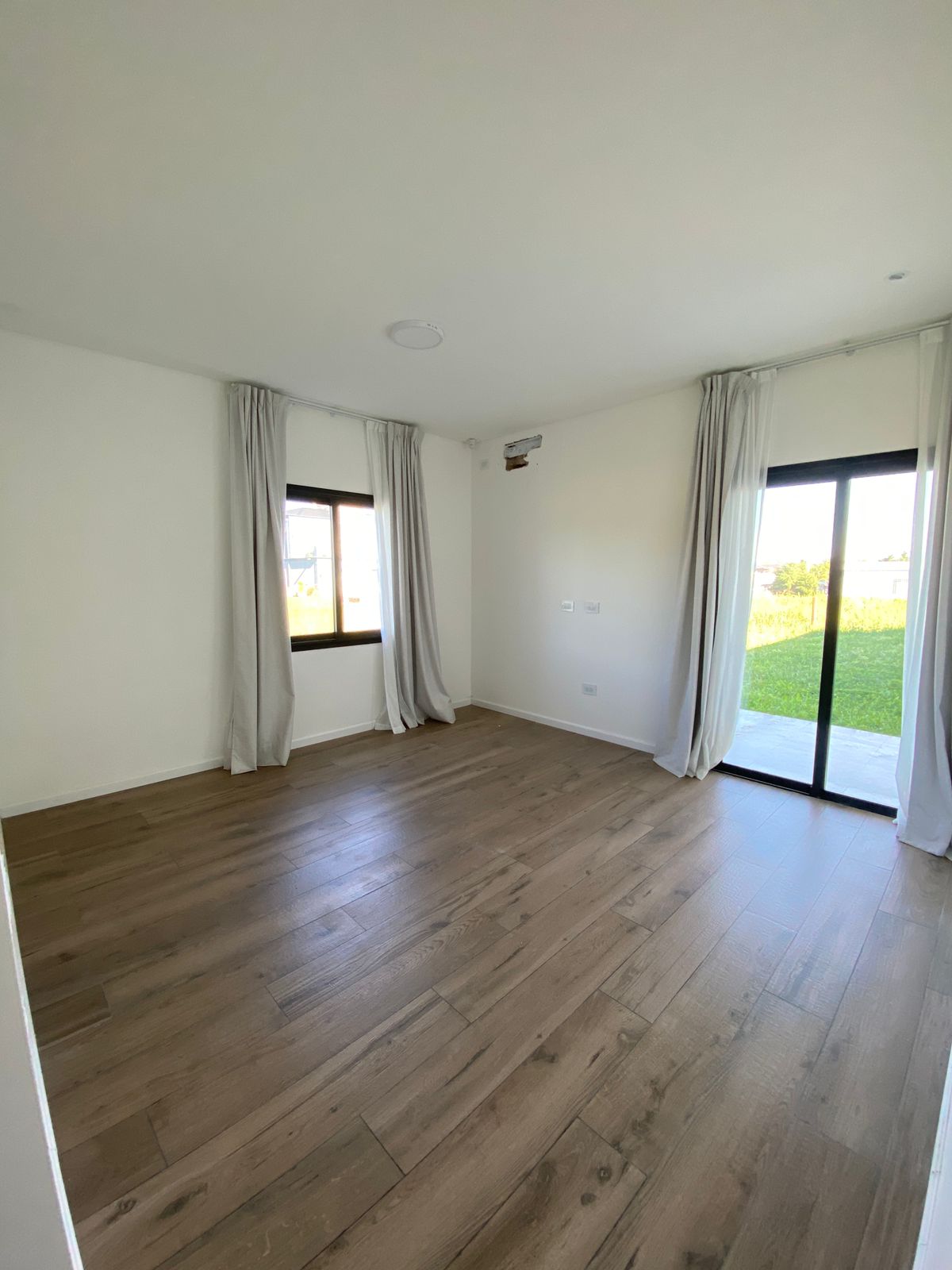 WhatsApp Image 2025-10-09 at 17.07.17 (4)