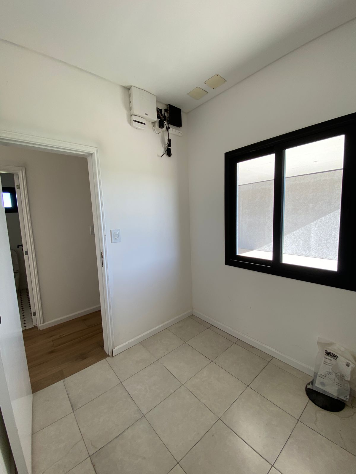 WhatsApp Image 2025-10-09 at 17.07.19